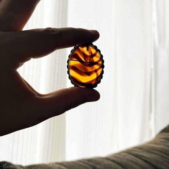 Original by Robert Tiger Glass Brooch Oval Pendant Retro Cottagecore Grannycore - Picture 2 of 4